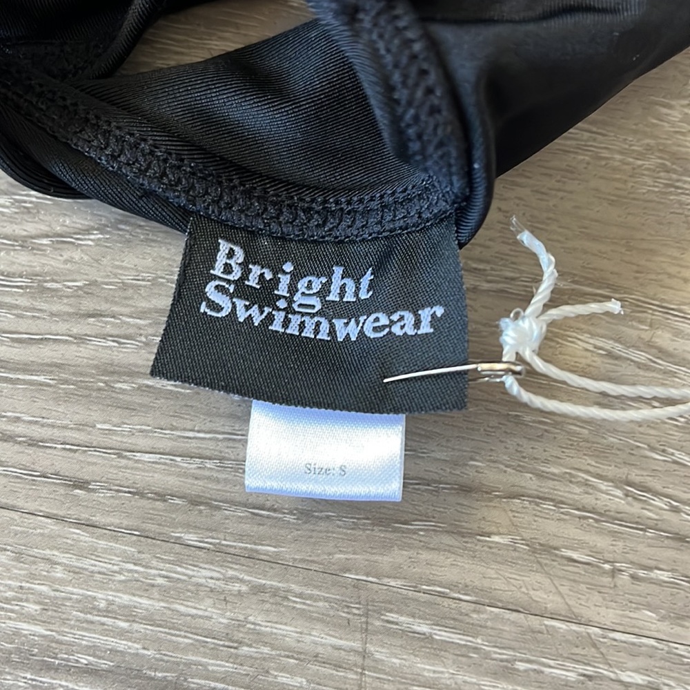 Bright Swimwear black underwire bikini top - Picture 3 of 3